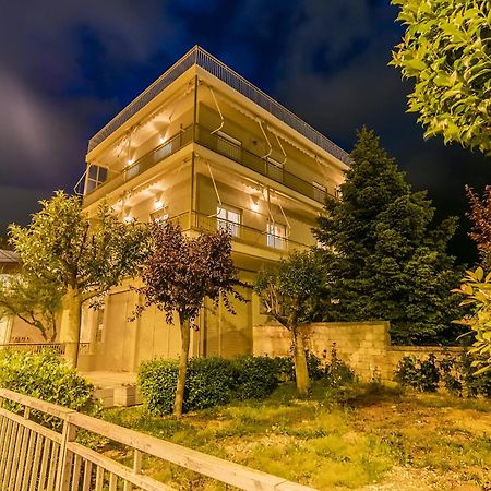 Luxury Apartment Vol 2 Close To The Lake Ioannina Exterior foto
